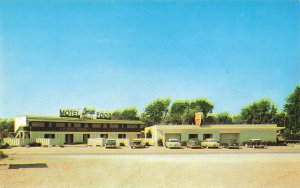 Dyer IN Lang's Village Pump Motel & Restaurant Old Cars Postcard