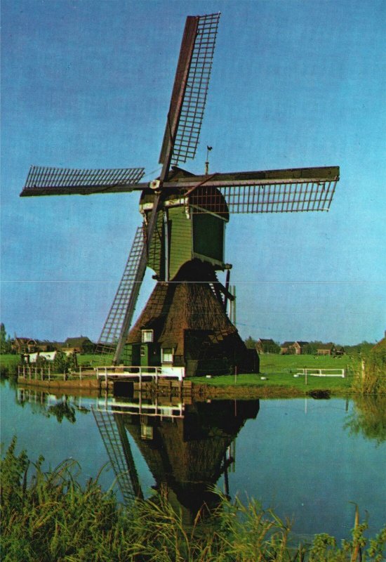 Vintage Postcard Land of Windmills Historic Site Holland Netherlands