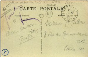 CPA Plateau Central - VOLVIC - Place de l'Église (106247)