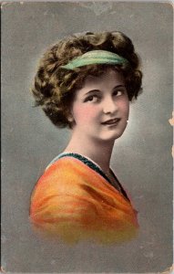 Beautiful Lady 1913