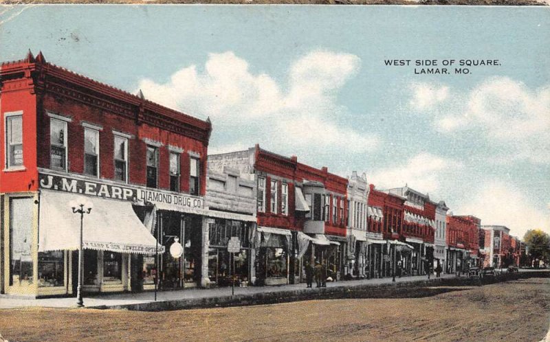 Lamar Missouri West Side Of Square, Diamond Drug Co. Vintage Postcard U6870