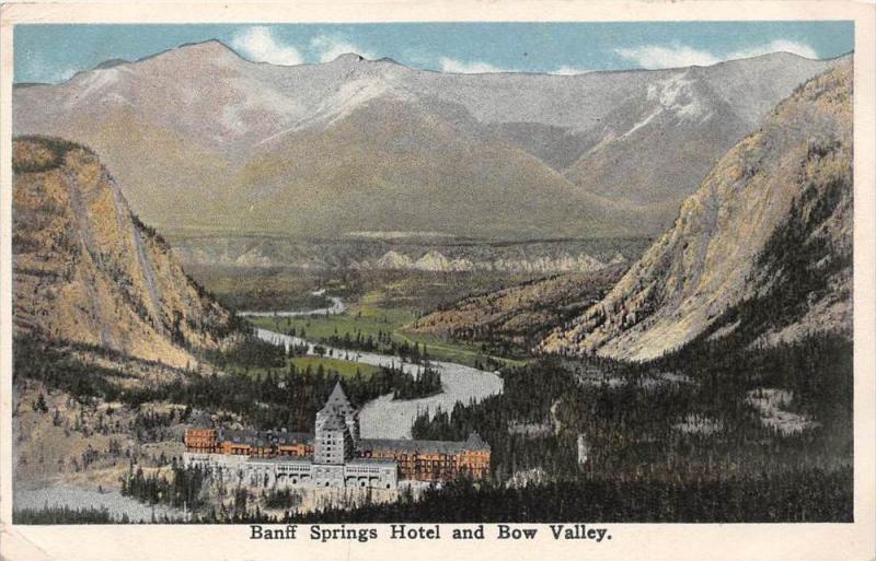 9000 Canada Baniff   Banff Springs Hotel and Bow Valley