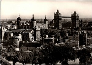 CONTINENTAL SIZE POSTCARD GENERAL VIEW THE TOWER OF LONDON FROM THE NORTH WEST