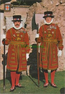 Military Postcard - Tower of London Beefeaters  RR18654