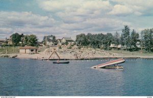 COCHRANE , Ontario , 1967 ; Cochrane Beach , Commando Lake