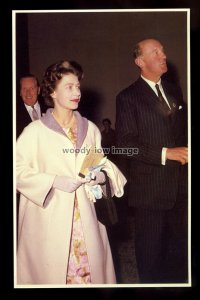 r624 - Queen Elizabeth at the Windsor Horse Show in 1961 - No.18 - postcard