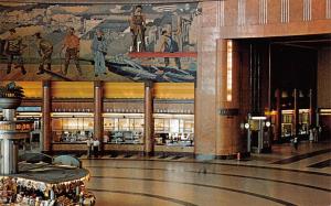 Cincinnati Ohio 1950s Postcard Lobby Union Terminal Main Concourse Train Station