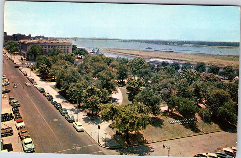 Postcard PARK SCENE Memphis Tennessee TN AK7962