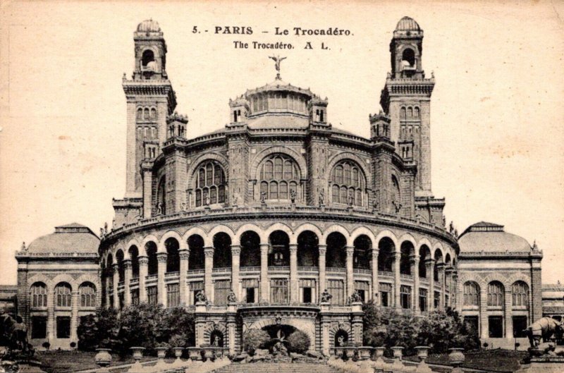 France Paris Le Trocadero 1944