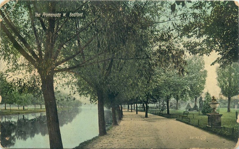 Postcard UK England Bedford, Lancashire the promenade