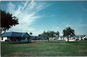 Postcard MOTEL SCENE Niagara Falls Ontario ON AI7082