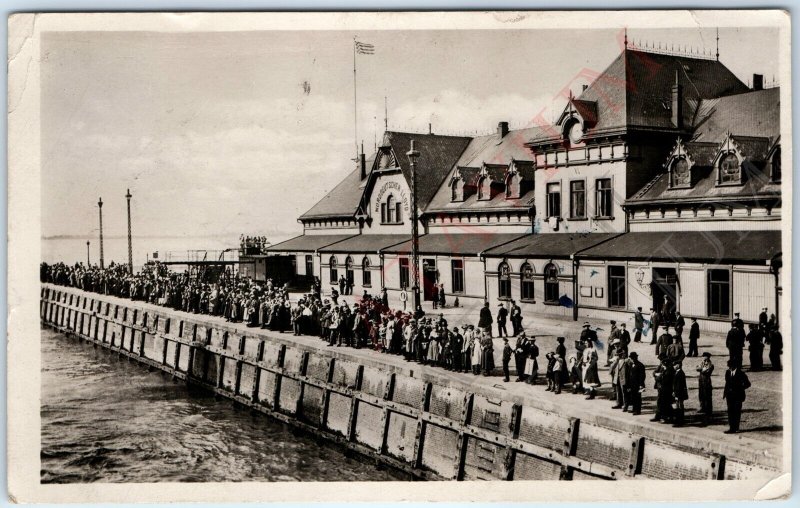 1929 Bremerhaven, Germany RPPC Lloydhalle Norddeutscher Port Harbor Dock PC A168