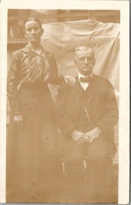 Mother and Father Ma And Pa Old Folks Portrait RPPC Postcard A25