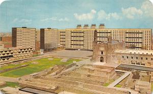 B66656 Panoramic view of the Plaza of the 3 Cultures Mexio