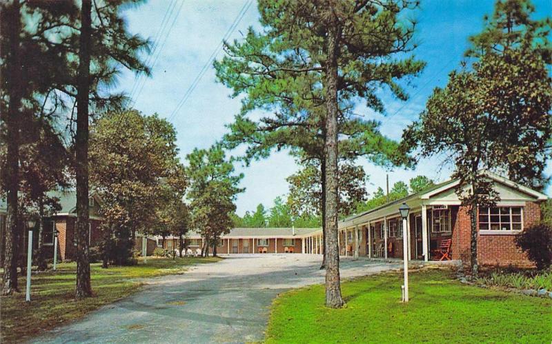 Columbia SC Travelers Motel Located on U.S.1 Postcard