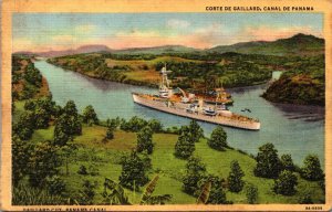 Panama Canal Cruiser In The Gaillard Cut Curteich