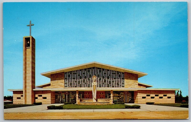 Vtg Madison Wisconsin WI Immaculate Heart of Mary Church Green Scapular Postcard