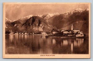 Isola Pescatori Vintage Postcard A190