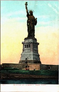 Statue Of Liberty New York City Vintage Postcard C187