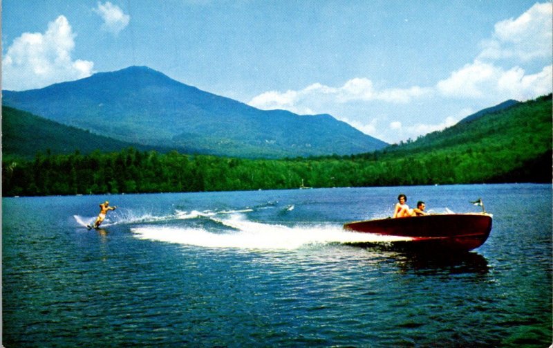 New York - Water Skiing On Lake Placid - [NY-800]