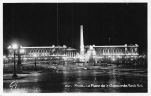 A827 France Paris Place de la Concorde Night View vintage postcard
