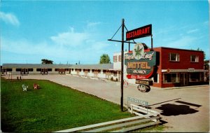 Postcard ON Windsor Maple Leaf Motel & Restaurant Highways 2 98 401 AAA 1970s K9