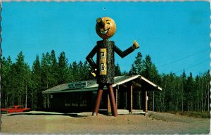 1976 Mr PG Prince George Vintage Postcard Wood Gateway Monument