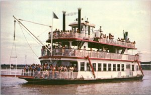 Postcard MO St. Louis - M.V. Samuel Clemens by Streckfus Steamers