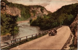 Postcard CT Waterbury Naugatuck Valley Boulevard Old Car Hand Colored 1930s S92