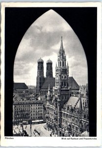 Postcard - View of the town hall and Frauenkirche - Munich, Germany