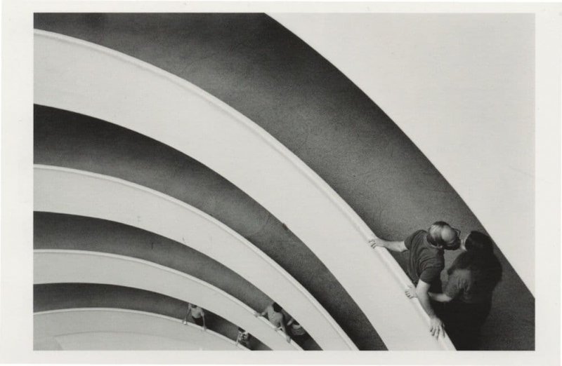 Kissing On Guggenheim Museum New York Spiral Staircase USA Postcard