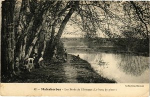 CPA MALESHERBES - Les Bords de l'ESSONNE (Le banc de pierre) (227586)
