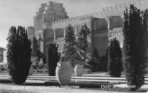 RPPC COURT OF THE MOON San Francisco GGIE 1939 Golden Gate Expo Vintage Postcard