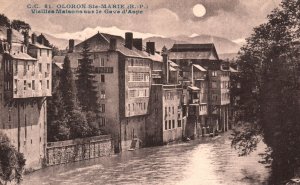 Vintage Postcard Vielles Maisons Sur Le Gave D'Aspe Oloron-Ste-Marie France