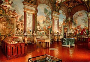 Italy Firenze Palazzo Pitti Galleria Palatina Museo degli Argenti