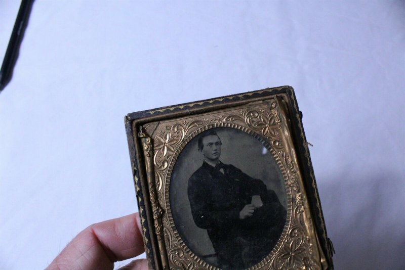 Vintage Daguerreotype In 1/2 Case Young Man