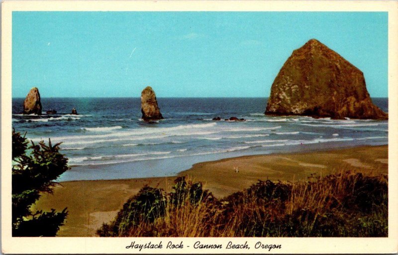 Oregon Cannon Beach Haystack Rock