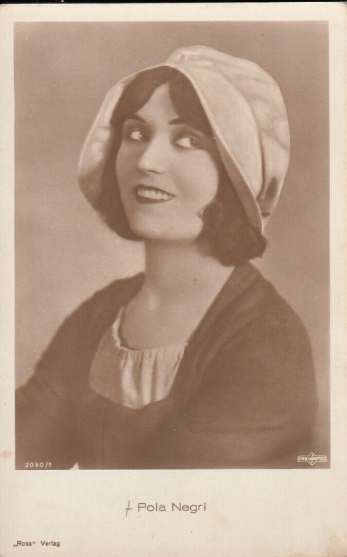 Pola Negri. Ross Verlag European Series Film Star Postcard actress