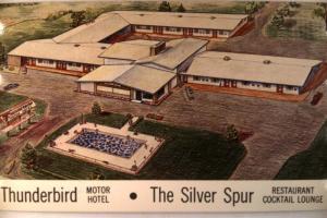 Unused pre-1980 SILVER SPUR RESTAURANT - Latham New York NY postcard y3098