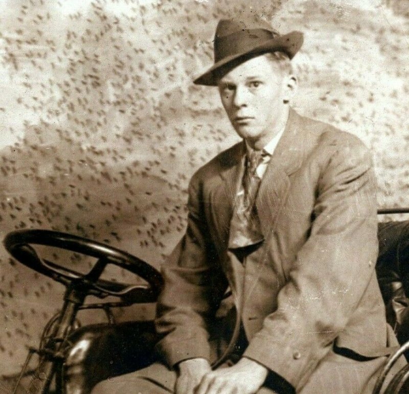 1909 Man Driving Auto RPPC Detroit MI Woodward Ave I.D. Jackson Photo Studio 