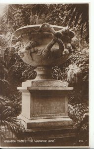 Warwickshire Postcard - Warwick Castle - The Warwick Vase - Real Photo Ref 9943A