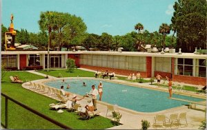 Holiday Inn Daytona Beach FL Swimming Pool Unused Vintage Postcard H21