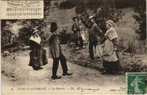 CPA Types d'Auvergne - La Bourree - Folklore (1200144)