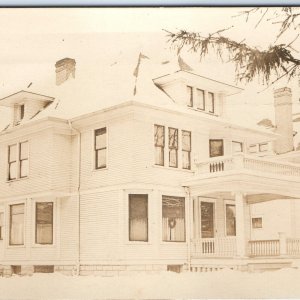 c1910s Victorian Foursquare House RPPC Lovely Winter Snow Photo Prairie Box A155