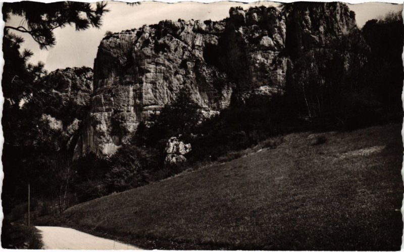 CPA Poligny Le Rocher du Trou de la Lune (1265424)