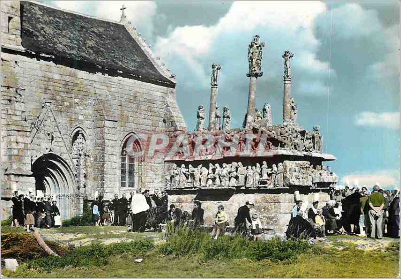 Modern Postcard Calvary Tronoen Britain Folklore (aneimee)