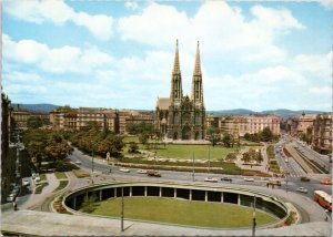 Postcard Austria Vienna Schotten Underpass with Votivkirche and Hotel Regina