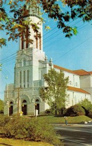 SOUTHBRIDGE, Massachusetts MA   NOTRE DAME ROMAN CATHOLIC CHURCH   Postcard