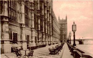 Houses of Parliament, the terrace, W. Barnes, 1 Lichfield Road, Chad Postcard