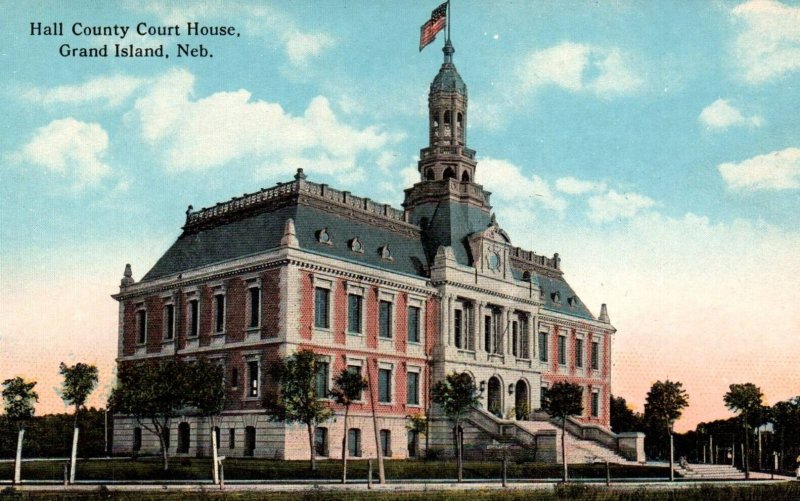 Vintage Postcard Grand Island Nebraska - Hall County Courthouse